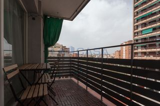 Piso en La Florida. Gran amplitud y terraza privada! piso de 89 m2 con 3 habitacione
