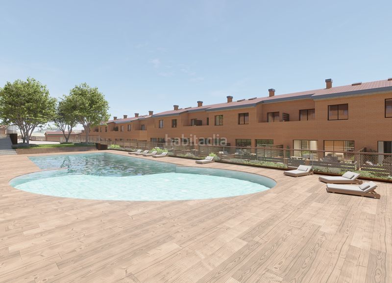 Foto 16581a4a-8671-4686-98ff-9d1da2571476. Casa adossada amb aparcament piscina a Begues