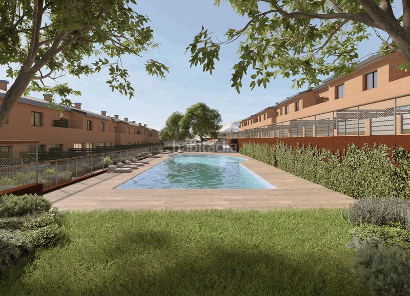 Foto c5a47ae9-df10-4d8d-a00c-8f6a4226a608. Casa adossada amb aparcament piscina a Begues