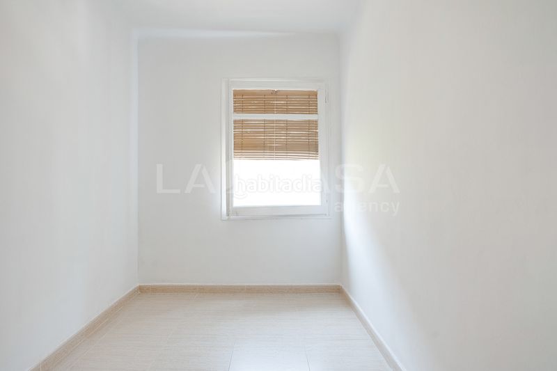 Foto aa59535b-f269-4f93-9ffc-45835dfe6522. Pis amb calefacció a Sant Ildefons Cornellà de Llobregat