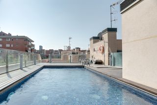 Pis a El Clot. Vivienda para quienes valoran la luz, el espacio y la calidad de