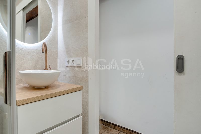 Foto 389818f1-bd66-4361-8430-2832512909eb. Pis a La Gavarra Cornellà de Llobregat