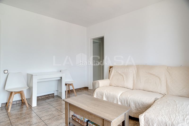 Foto e6a7527d-0350-4565-b857-ea8c58444a2f. Pis a La Gavarra Cornellà de Llobregat