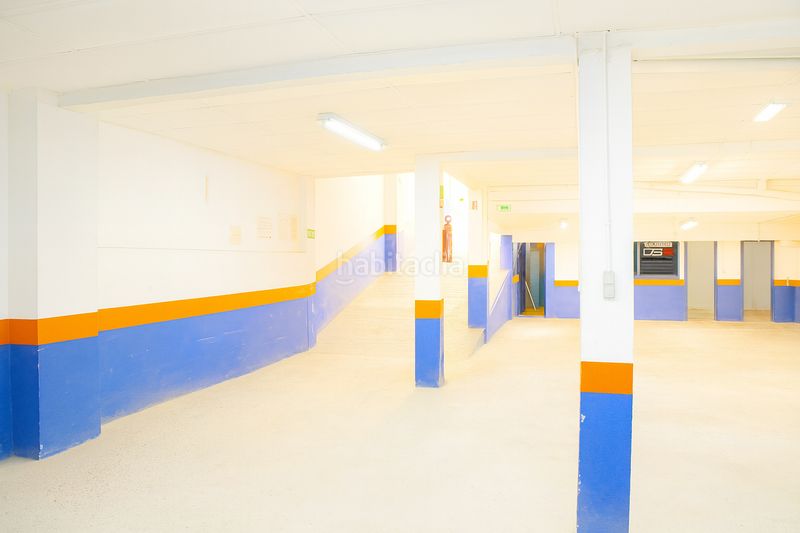 Foto 593f095d-410b-4a60-a4aa-33b67b37ab4f. Local comercial a La Gavarra Cornellà de Llobregat