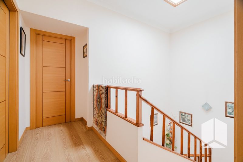 Foto a3c75078-dd8d-426d-93a9-ade94a996dd5. Casa amb aparcament piscina a La Pineda Castelldefels