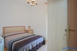 Flat in Sants-Badal. Ite apta  balcón  para entrar a vivir.