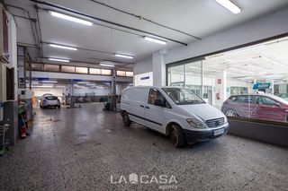 Local Comercial a Castell-Poble Vell. Exclusivo local comercial diáfano de 698 m2 en castelldefels