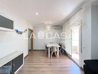 Pis a La Salut. Oportunidad unica piso exterior con 3 habitaciones, terraza, bal
