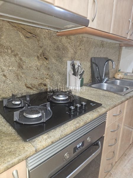 Foto e8d0a94d-64f4-4a42-ac14-695e27ab2a04. Piso  en venta en avinguda de joan xxiii, Artigues en Badalona