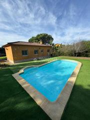 Maison à Caldes de Malavella. Casa en venta en caldes de malavella