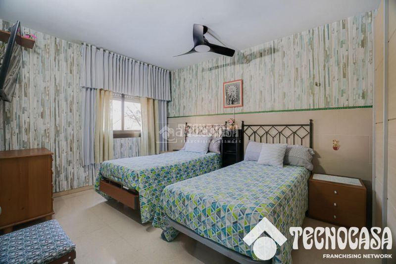 Foto b2f1bd04-a00a-4d48-886b-76eba170c721. Pis a Baró de Viver Barcelona