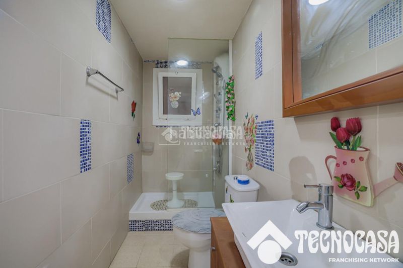 Foto c578ba62-700c-40d8-98c3-0be02cfd5650. Pis a Baró de Viver Barcelona