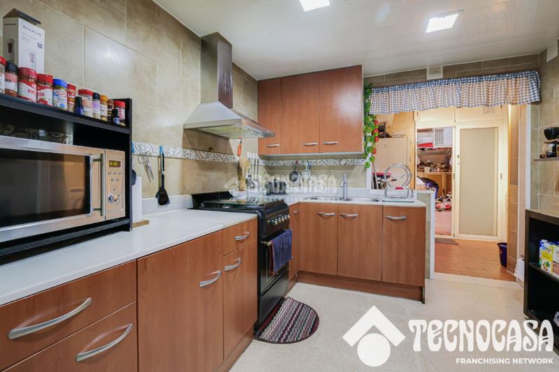 Foto cb3ee3fd-f4ca-47c9-8c0c-16d586889c25. Pis a Baró de Viver Barcelona