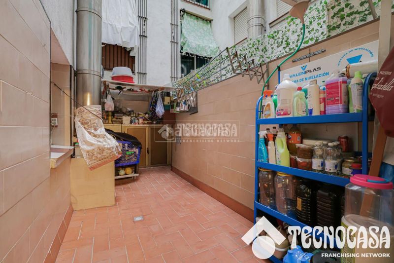 Foto f32ab80d-5e03-4fef-b606-b68d66ca61ca. Pis a Baró de Viver Barcelona