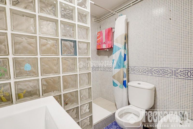 Foto 406d4d07-5348-4429-a075-8bd8d57e3f4e. Pis a Baró de Viver Barcelona