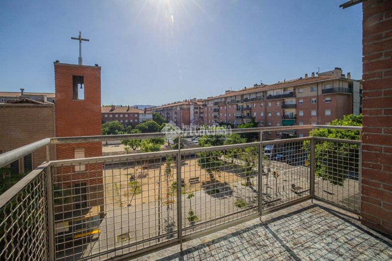 Foto 0ece7a67-e160-4b38-b4a0-f870ca41a9f3. Pis a Baró de Viver Barcelona