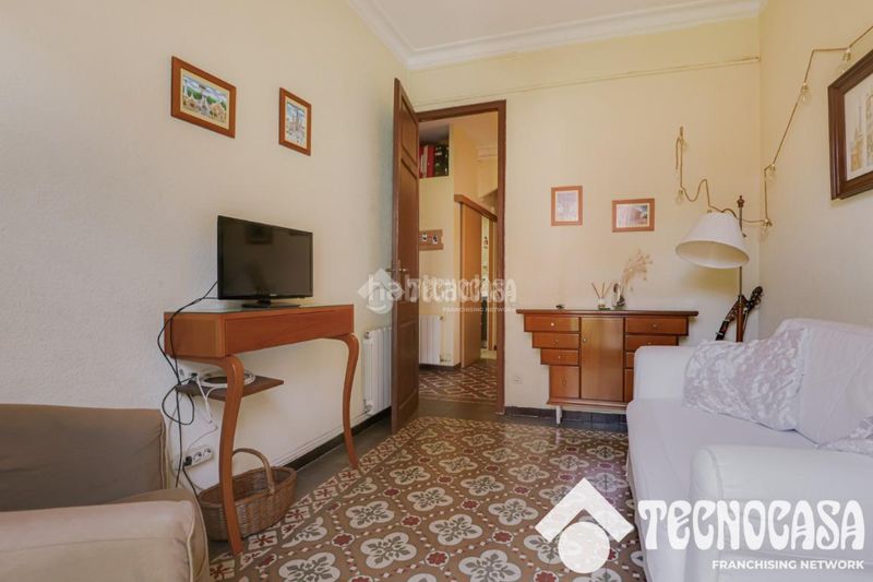 Foto 767469e0-8e66-45ad-82df-d76a476676f7. Pis a Sant Andreu de Palomar Barcelona
