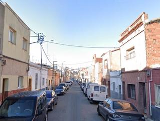 Casa aparellada  Sagunt. Casa en calle sagunt