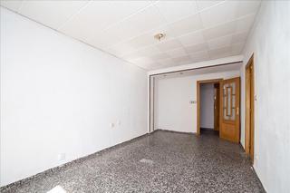 Pis  Les fontanelletes. Piso en calle les fontanelletes