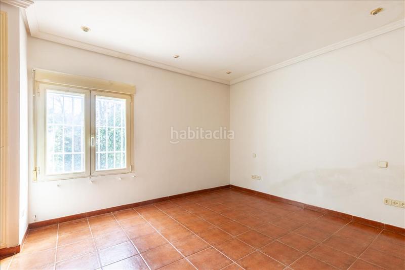 Foto ad130e1c-d2f3-4256-95be-54eb8aec81c3. Chalet casa en avenida de valdencina en Alpedrete