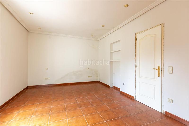 Foto e6499247-bbdb-42a6-b5d3-fde5df877db4. Chalet casa en avenida de valdencina en Alpedrete