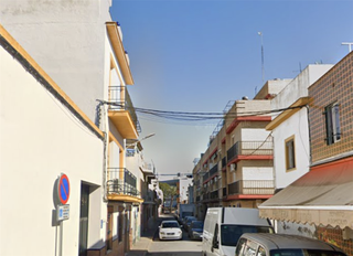 Casa aparellada  Fuentes de andalucia. Casa en calle fuentes de andalucia