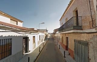 Casa aparellada  Madroño. Casa en calle madroño