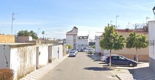 Casa aparellada  Nardo. Casa en calle nardo