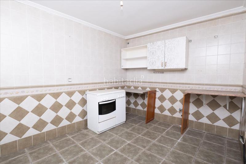 Foto 329b6883-c6c1-4e84-813c-ebcd3af0a6e0. Casa pareada casa en calle arroyo en Norte - Barrio del Pilar - El Reñidero Vélez - Málaga