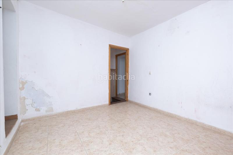 Foto 71f1c02d-589b-4a95-bfca-10d82ef9243e. Casa pareada casa en calle arroyo en Norte - Barrio del Pilar - El Reñidero Vélez - Málaga