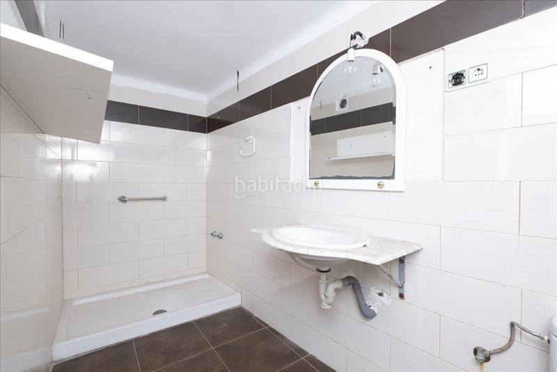 Foto bf2f7050-ff80-4e47-b701-6c9e6a7be053. Casa pareada casa en calle arroyo en Norte - Barrio del Pilar - El Reñidero Vélez - Málaga