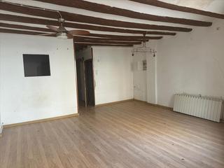 Pis  Vallcalent. Piso en calle vallcalent
