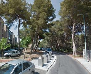 Pis  Pins (dels). Piso en avenida pins dels