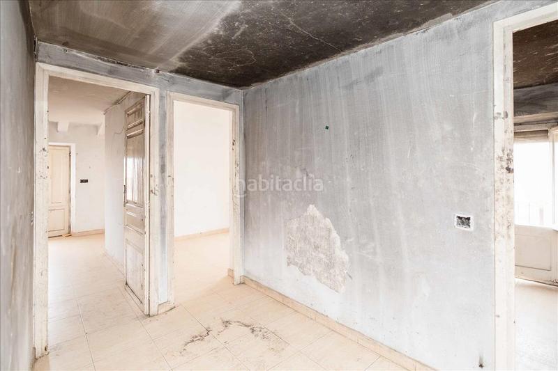 Foto a0b009d3-26cc-4bed-86fa-9034cb510432. Piso  en calle tetuan en Santa Bàrbara