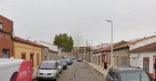 Casa aparellada  Calveros. Casa en calle calveros