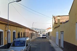 Casa aparellada  Antonio ramos. Casa en calle antonio ramos
