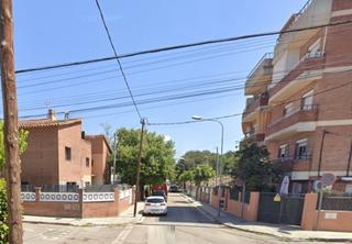 Casa aparellada  Bruc,. Casa en calle bruc,