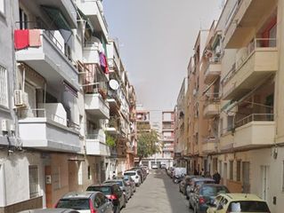 Etagenwohnung  Alicante. Piso en calle alicante
