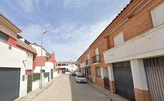Casa aparellada  Guadalajara. Casa en calle guadalajara