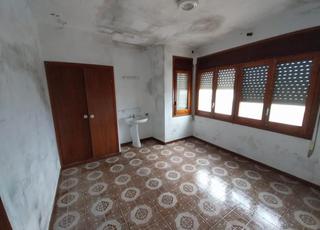 Pis  De les goles de l'ebre. Piso en calle de les goles de lebre