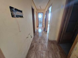 Etagenwohnung  Manzanares. Piso en calle manzanares