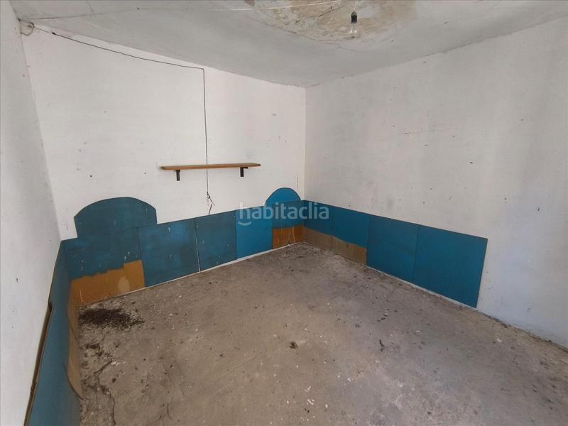Foto 6a64e3ee-ef06-4d37-a4bb-ee9a59174c08. Casa pareada casa en calle esquerrer en Ascó