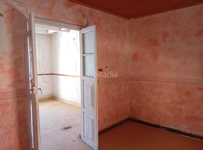 Foto c9c0df62-e298-4b84-86aa-a4d9a65b3510. Casa aparellada amb aparcament a Vidayanes