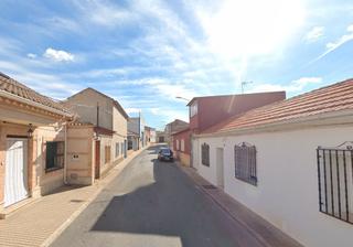 Maison jumelée  Pozo villa. Casa en calle pozo villa
