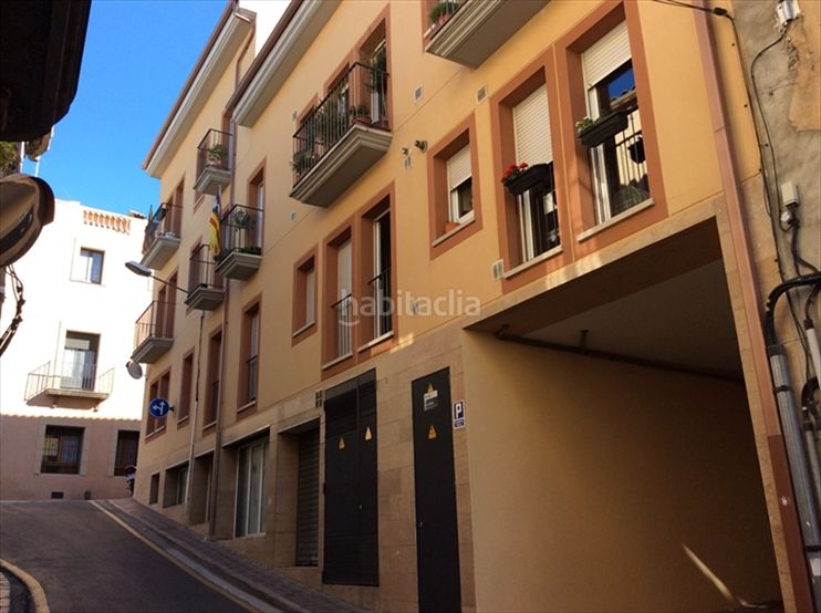 Foto 9eb2525f-99db-4b68-9004-7ebefab3b8ee. Aparcament cotxe a Llagostera