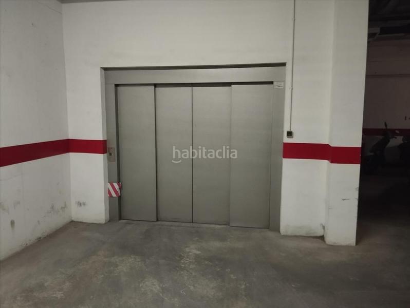 Foto bc4ada91-8c21-4fa1-9f85-516bcdaf9b97. Autoparkplatz in Puebla de Soto Murcia