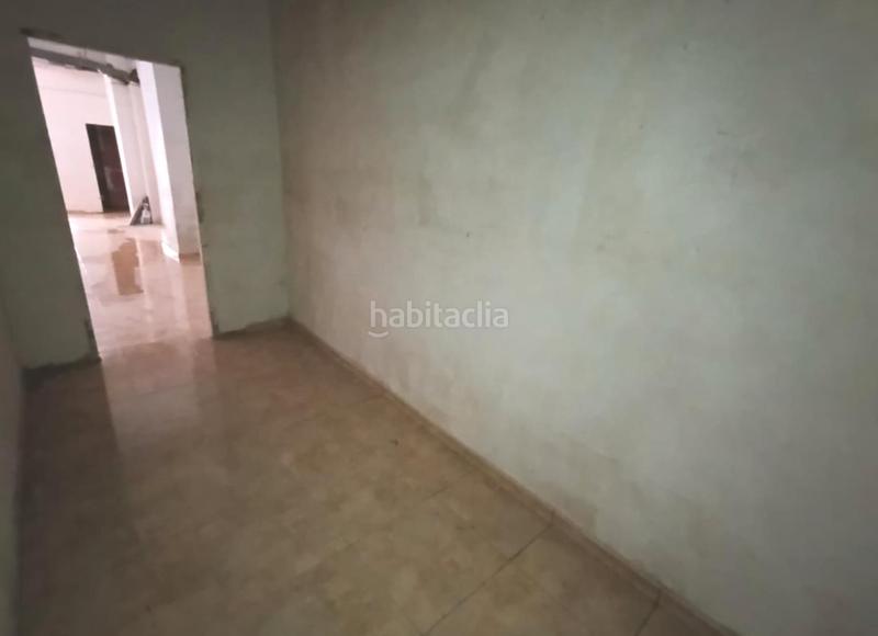 Foto f02f46c5-70fa-465d-868d-e4d21db96f44. Local comercial a Vila-seca poble Vila-seca