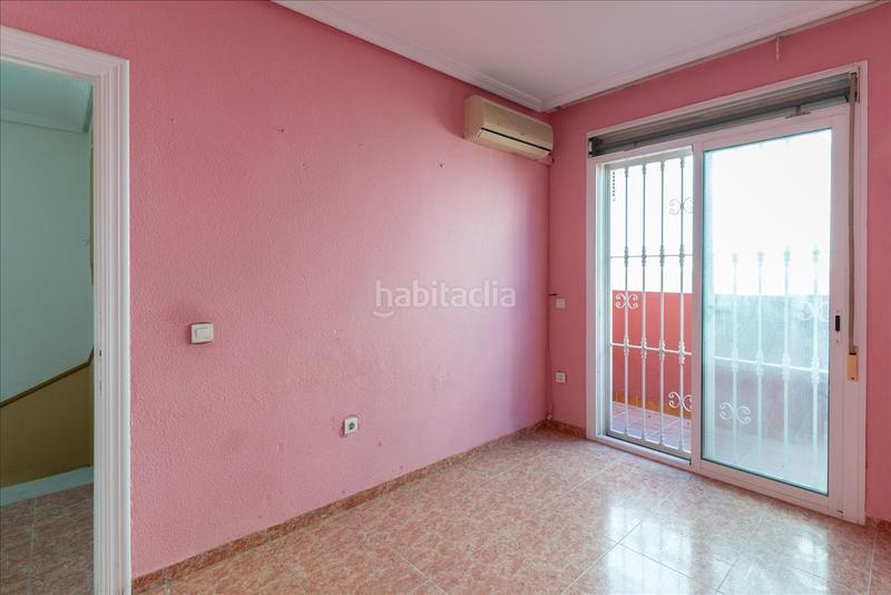Foto 419891ee-5bf0-4073-9f89-57ee1915f0a4. Casa pareada casa en polígono ua a10 alquian en El Alquián Almería