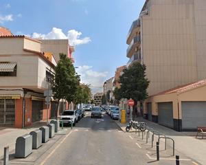 Pis  Ample. Piso en calle ample
