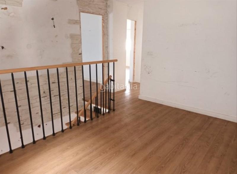 Foto ebb5173b-4942-4b68-bbc7-f56c58ae5196. Casa pareada casa en calle mayor en Almudévar